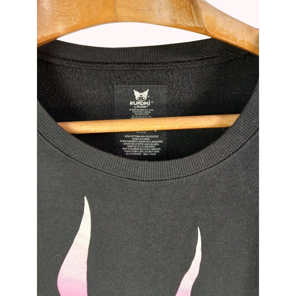 Torrid x Sanrio Kuromi Black Sweatshirt Size 1X Pink Flames Bioworld Licensed - Picture 8 of 13